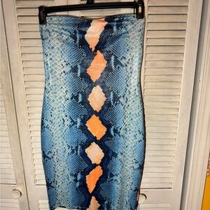 Blue Snake-Print Bodycon Strapless Dress with Orange Accents